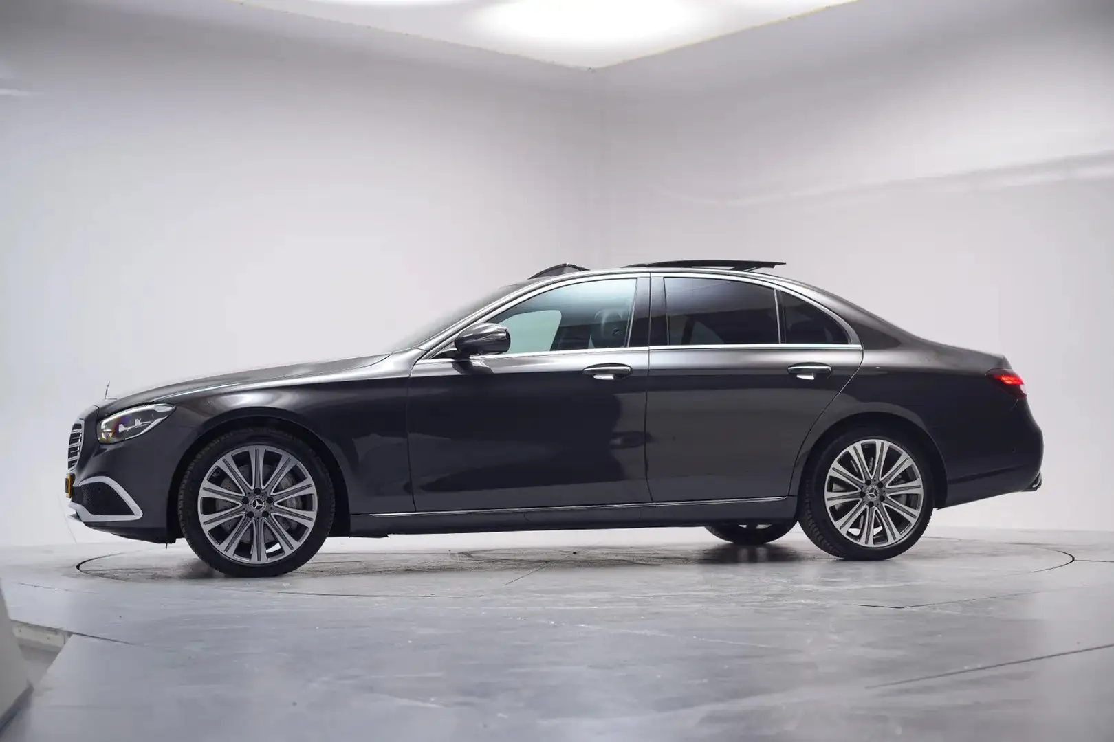 Mercedes-Benz E 450 4MATIC Exclusive Line [ Panorama Nappaleder Burmes Gris - 2