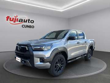 Hilux 2.8 d-4d 48V double cab Invincible auto