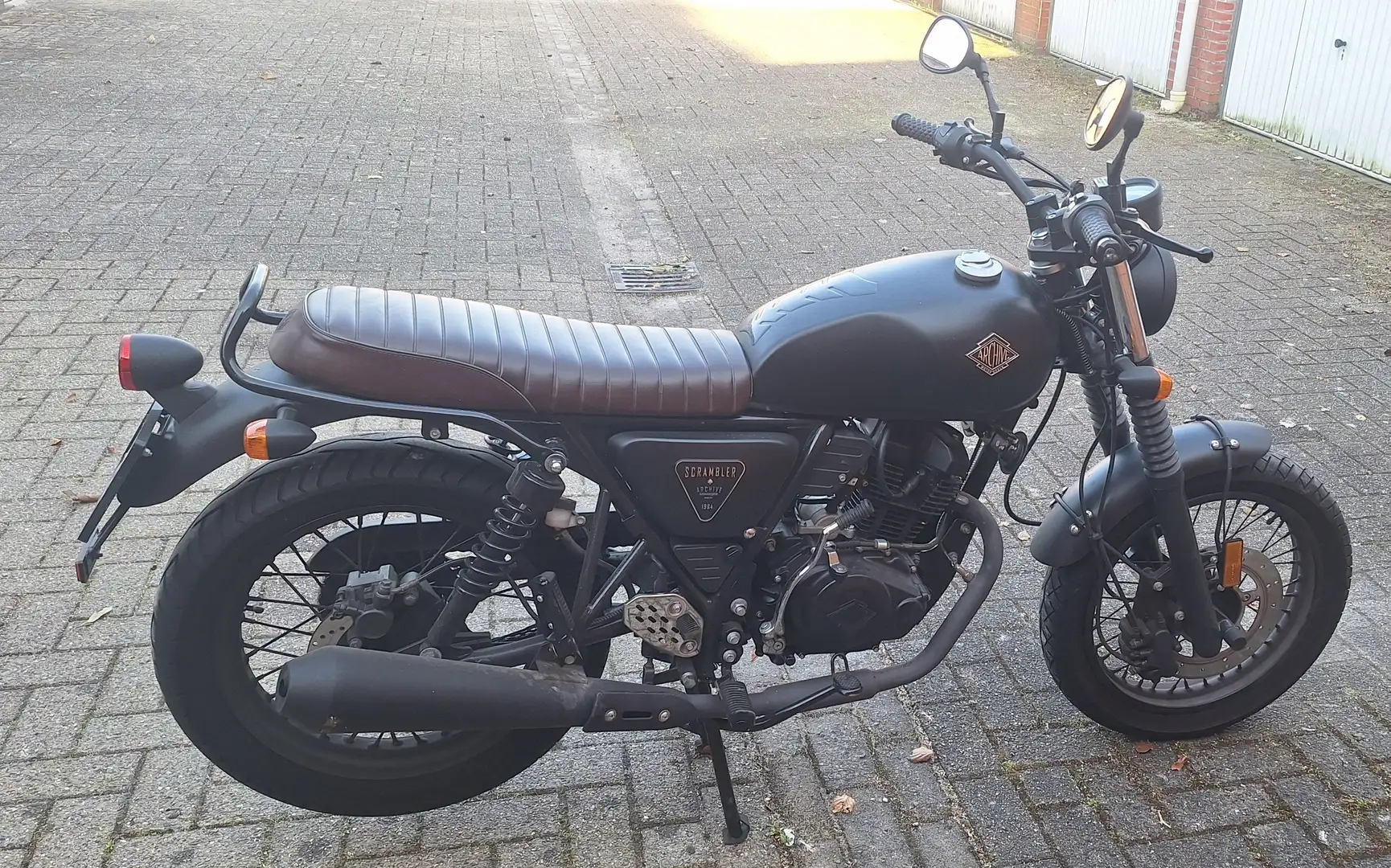 Archive Motorcycle Scrambler 125 Black - 2