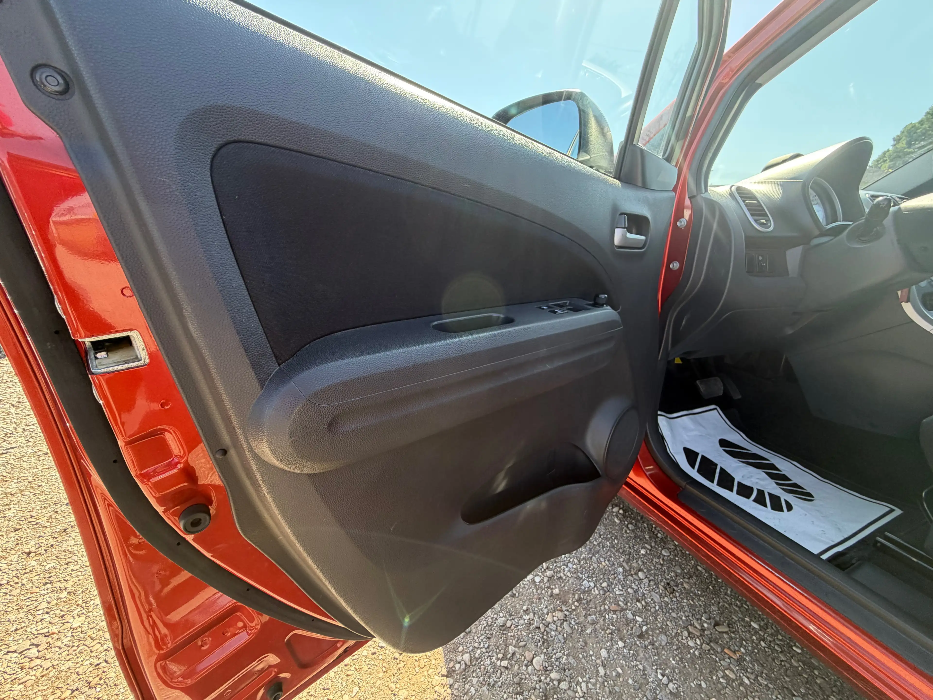 Suzuki Splash — photo 12