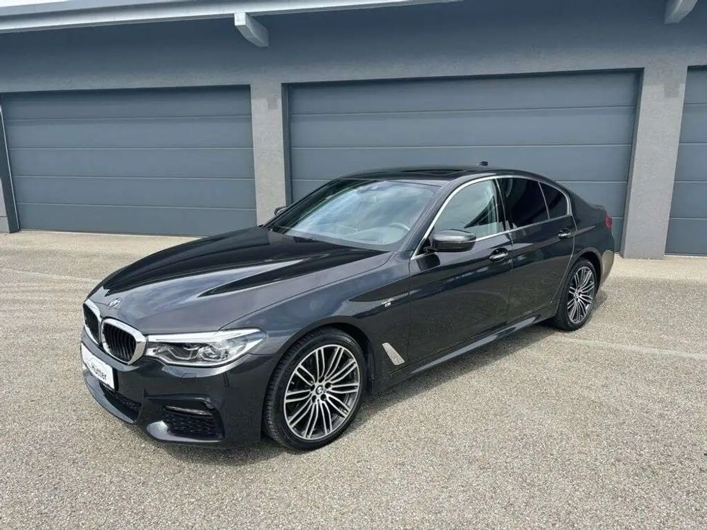 BMW 530 d Allrad M-Sport HUD LED 19'' Keyless ACC uvm. Grau - 1