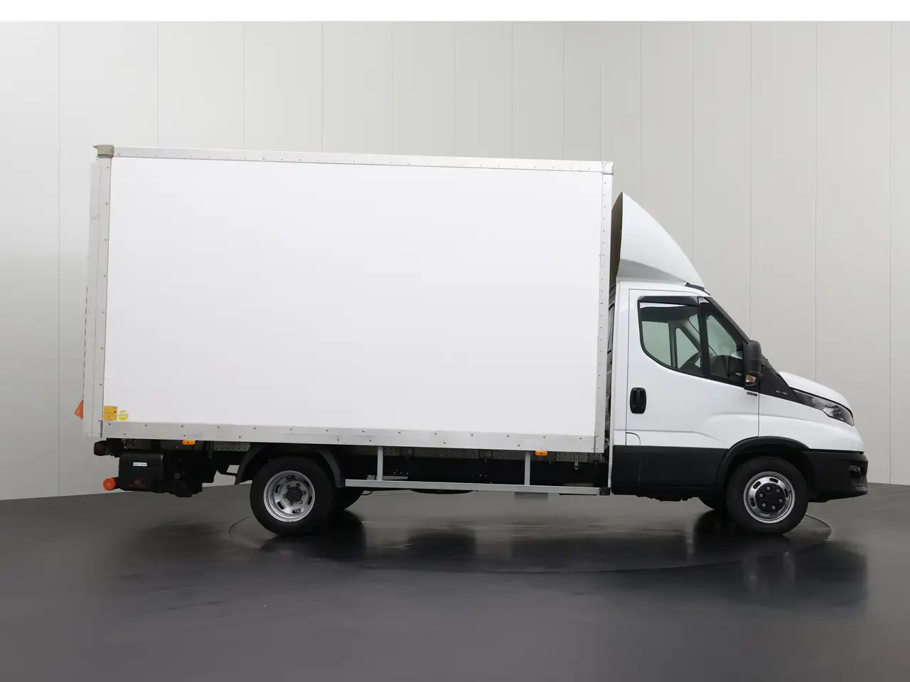 Iveco Daily 2024 — фото 13