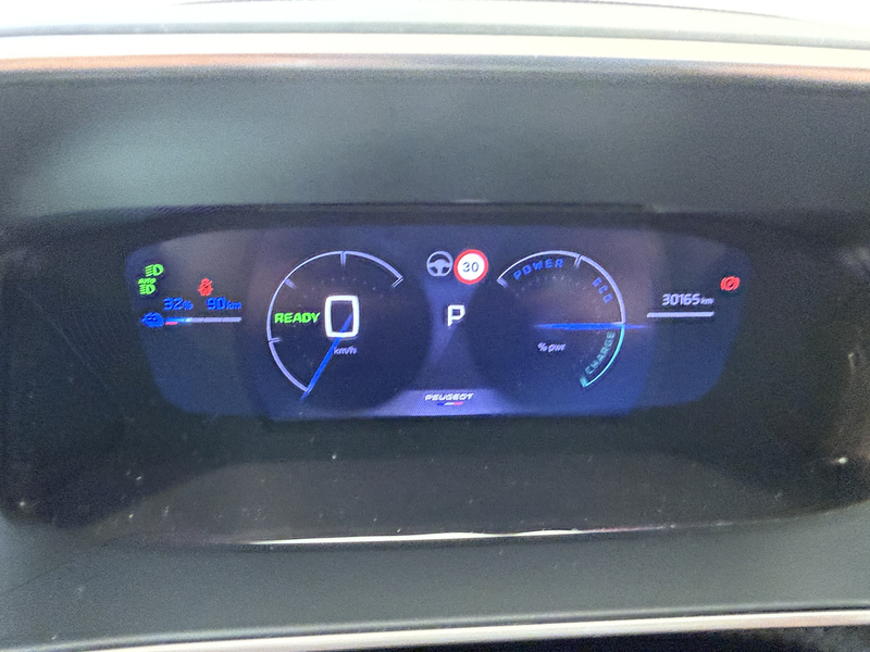 Peugeot e-2008 EV GT 54 kWh TWO TONE ! P4 — photo 6