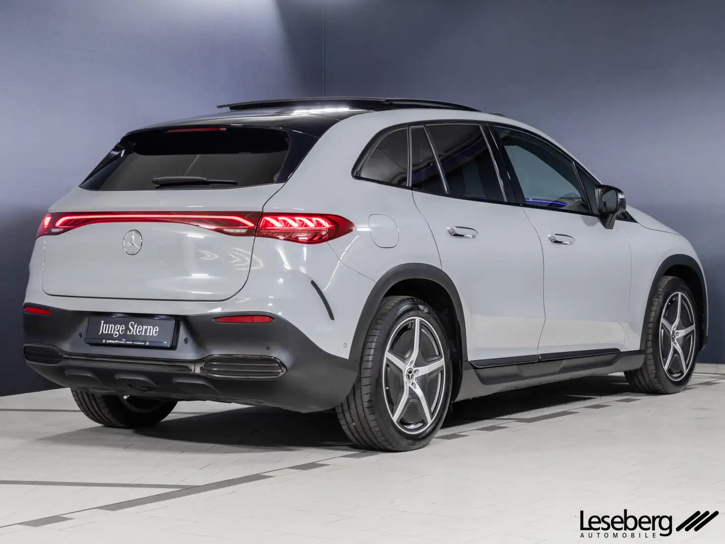 Mercedes-Benz EQE SUV EQE 350+ SUV AMG DIG.LIGHT/Pano/Distro./AHK/360° Grau - 2