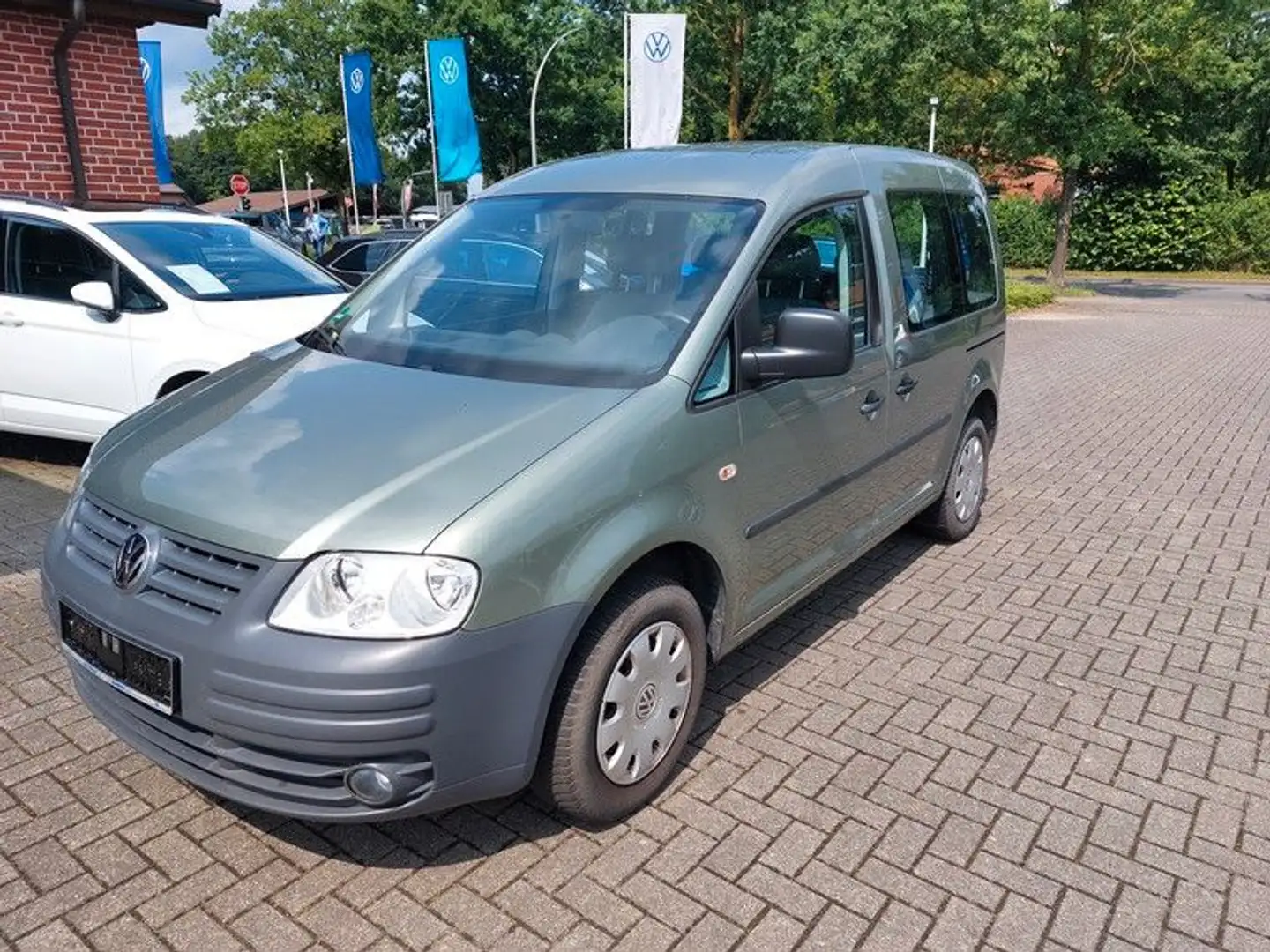 Volkswagen Caddy 1,6 Life **7-Sitze**Klima Verde - 1