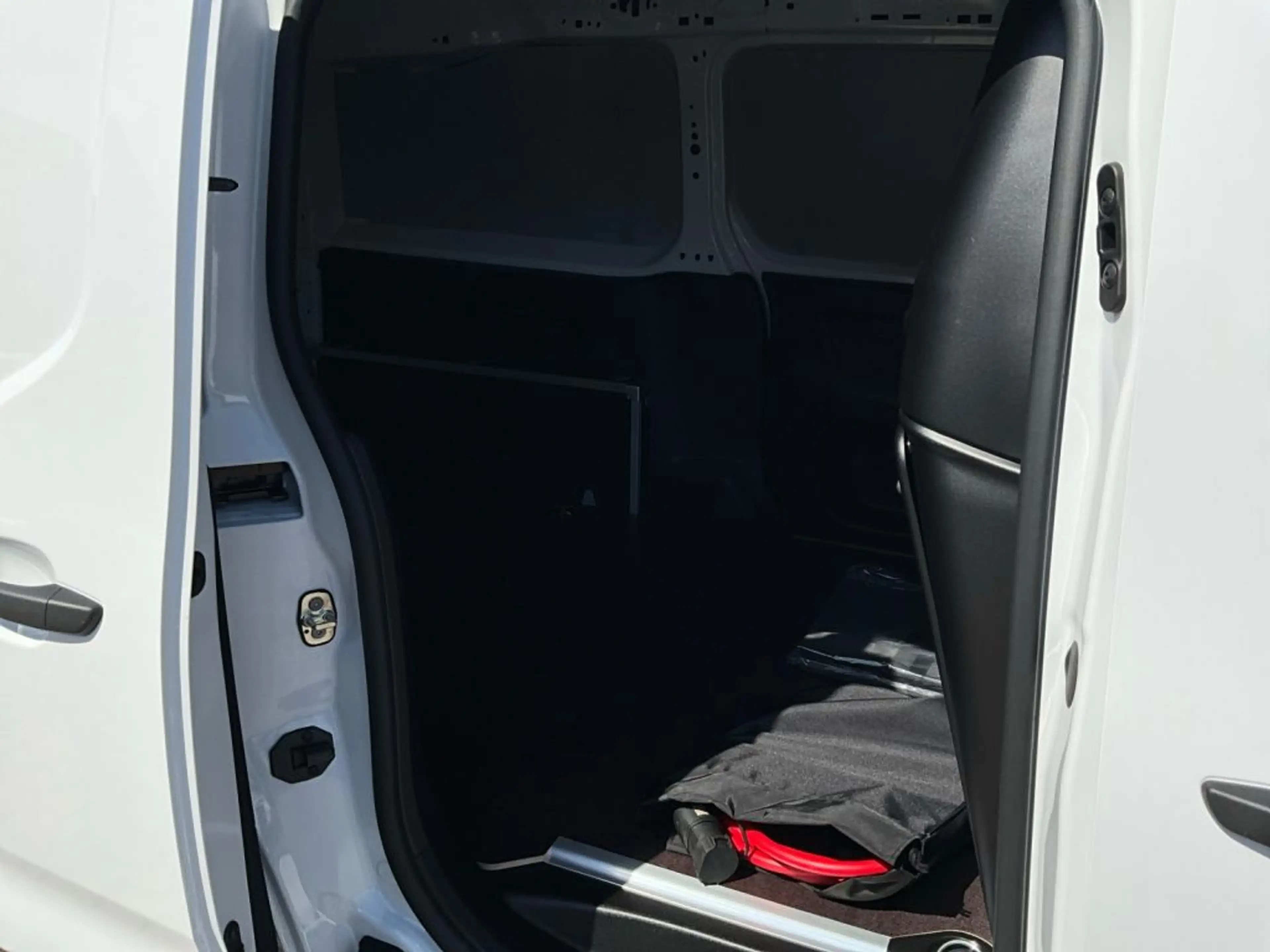 Peugeot Partner e-Partner XL EHZ (50kWh) — photo 11