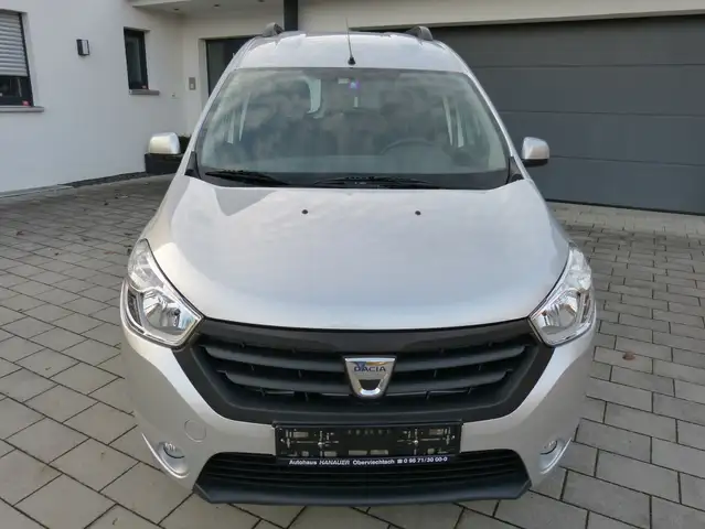Dacia Dokker Laureate DCI 90 [AHK/1. HAND]