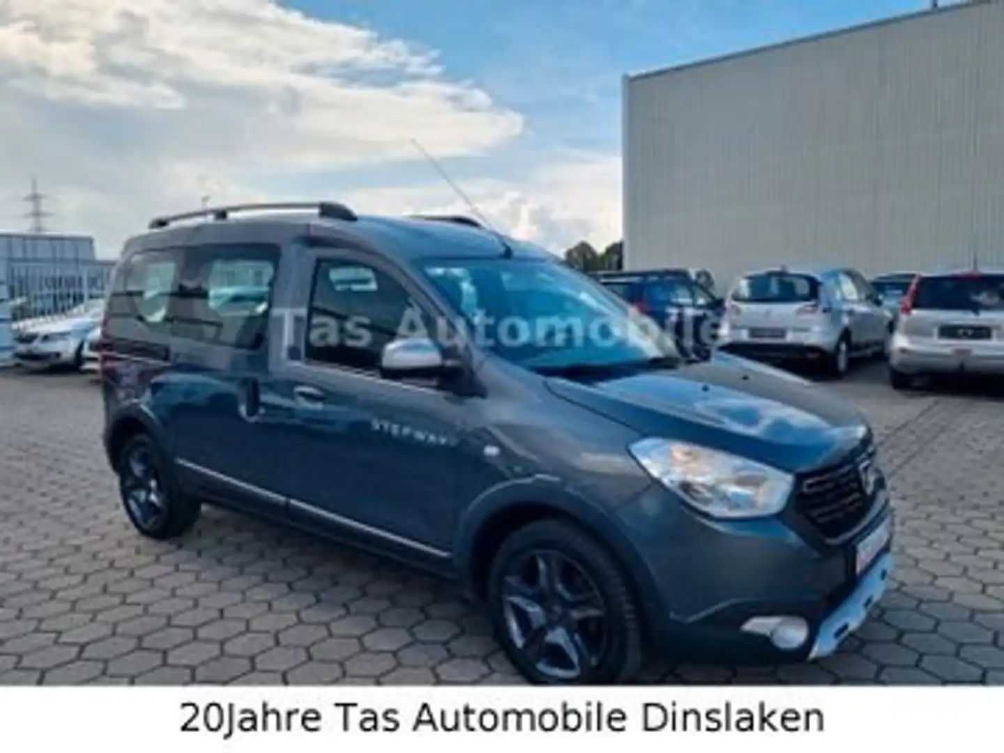 Dacia Dokker TCe 115 Stepway Celebration"1.Hand"Dacia S-Heft... Gris - 2