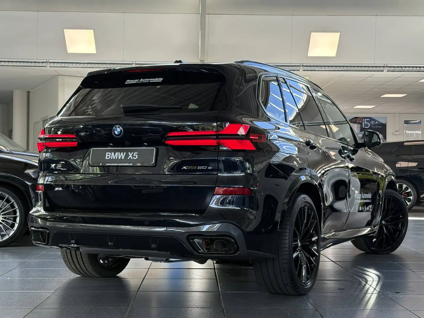 BMW X5 xDrive50e M SportPro PA Prof DA Prof B&W Pano Schwarz - 2