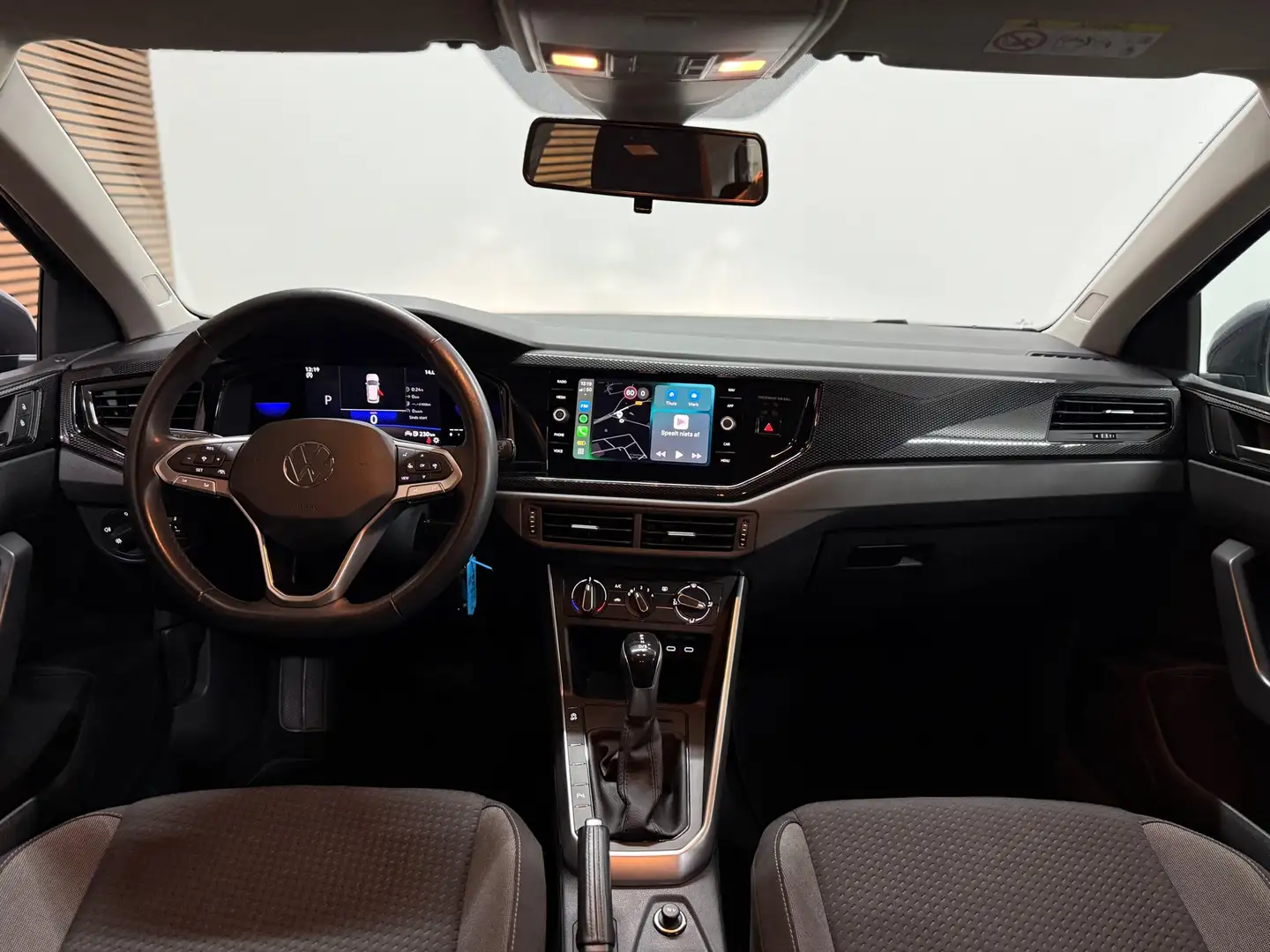 Volkswagen Polo 1.0 TSI DSG Life | Virtual Cockpit | DAB | Navi | Grijs - 2