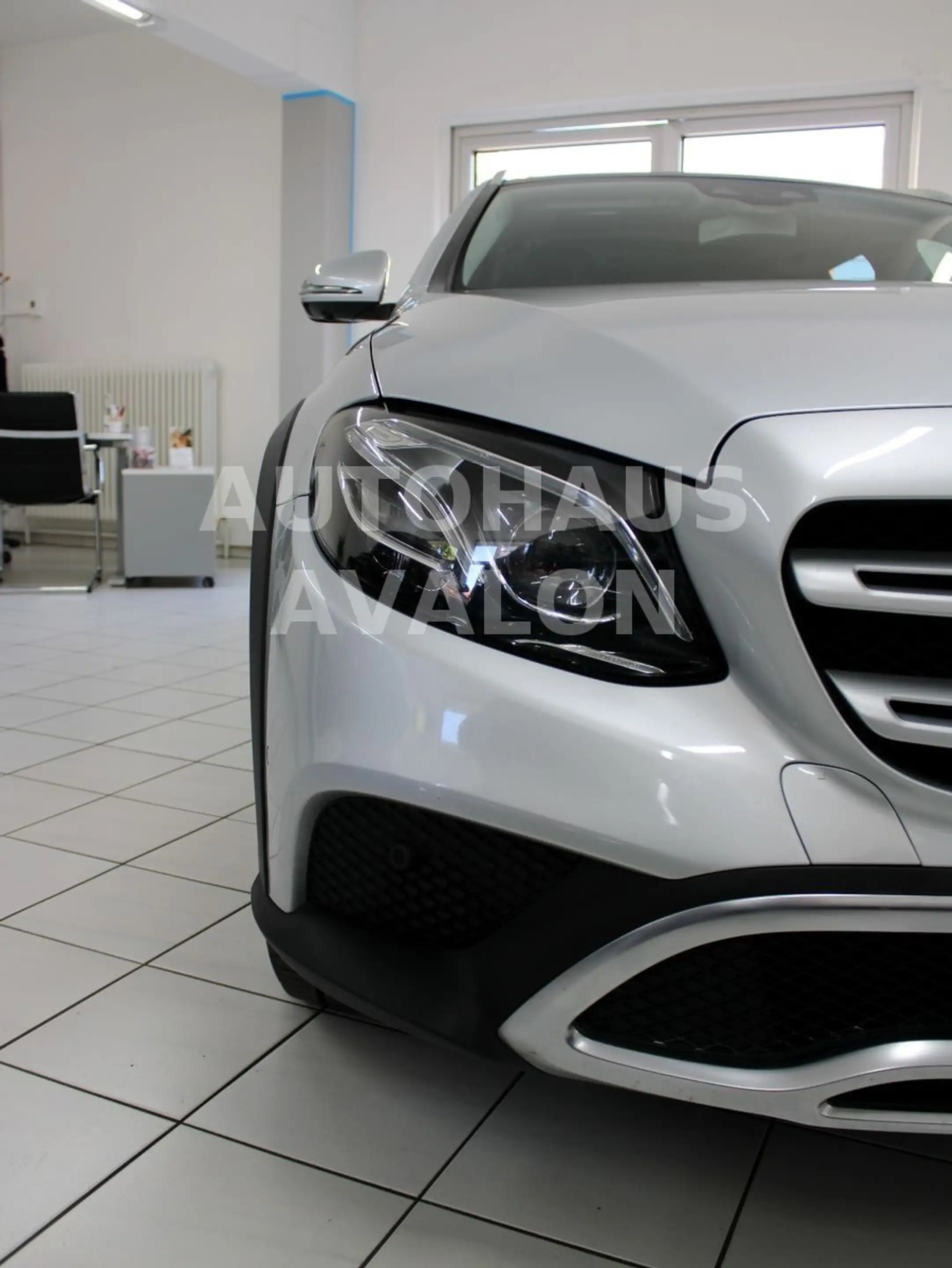 Mercedes-Benz E 400 d 4M All-Terrain*PANO~STANDHZ~AHK~MEM~BURM® — photo 6
