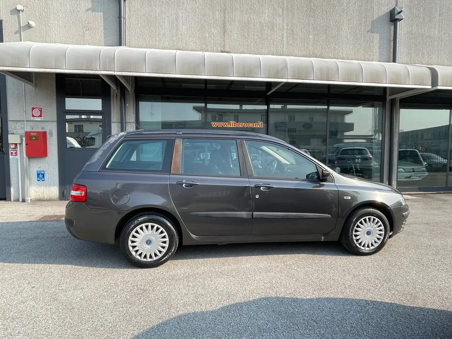 Fiat Stilo 2.0 Diesel – GANCIO DI TRAINO Grijs - 1