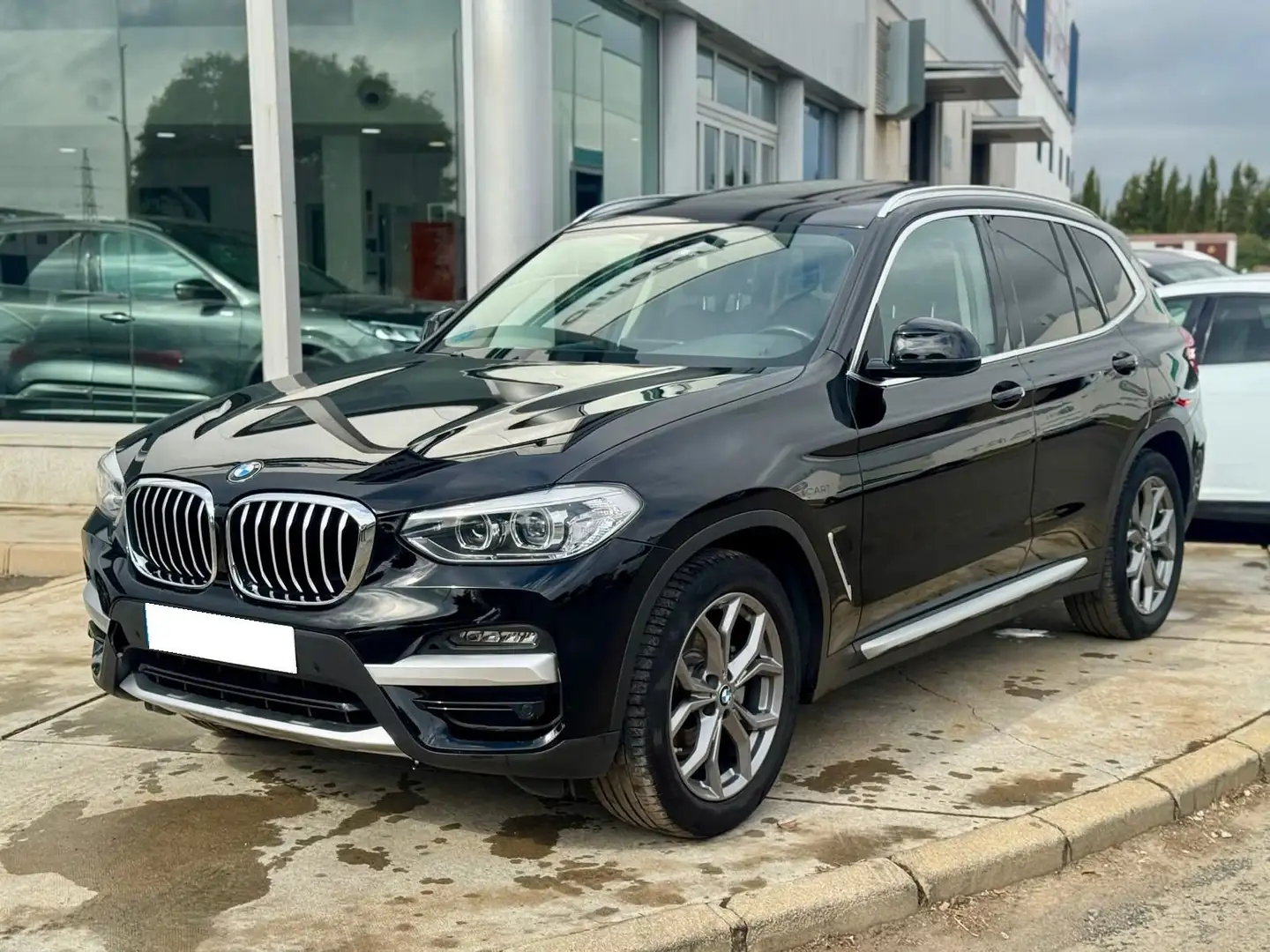 BMW X3 sDrive 18dA xLine Negro - 1