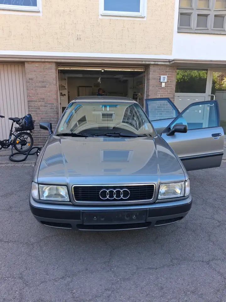 Audi 80, foto 1