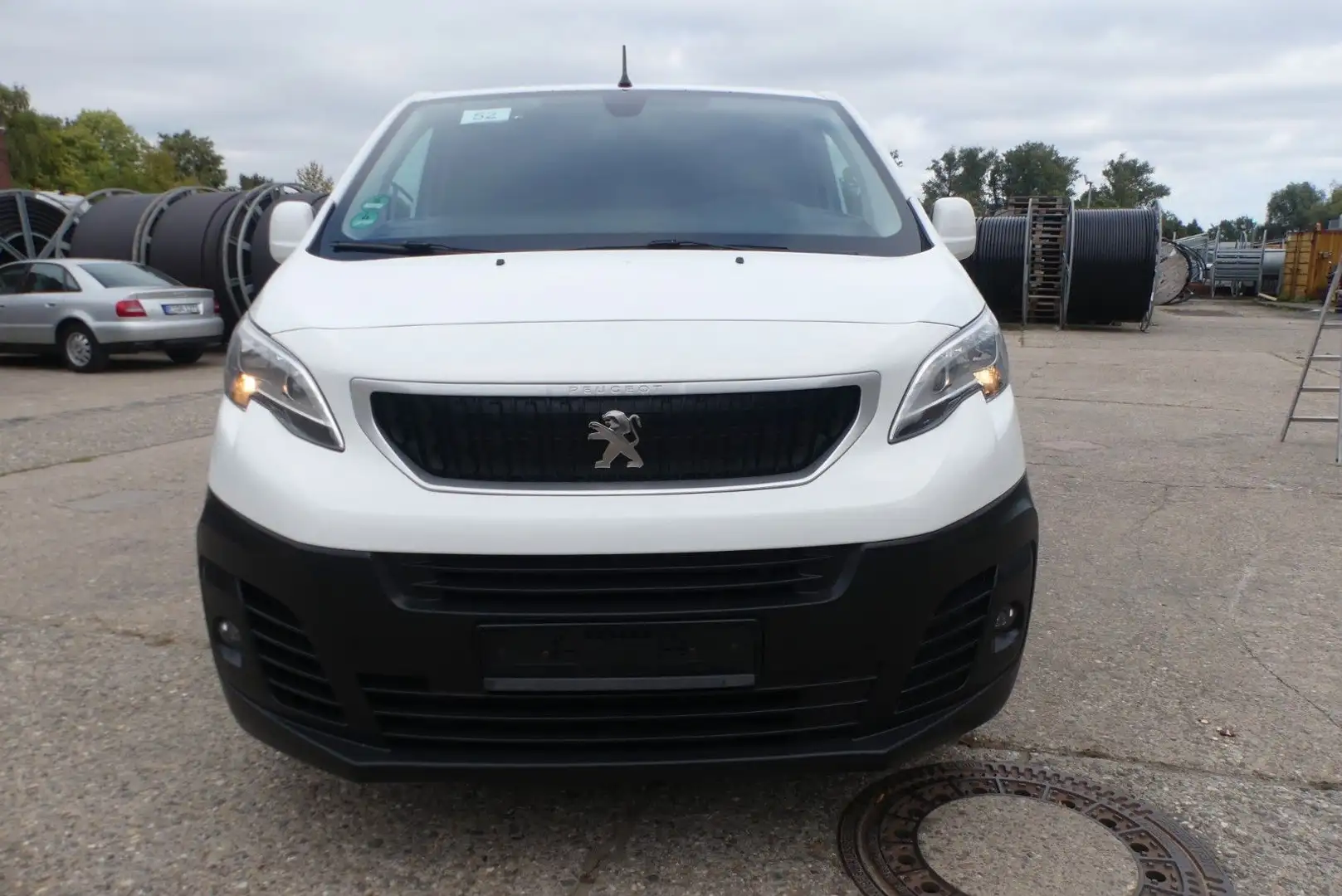 Peugeot Expert 2.0 Premium L2*Temp*Klima*PDC*Navi*AHK* Weiß - 2