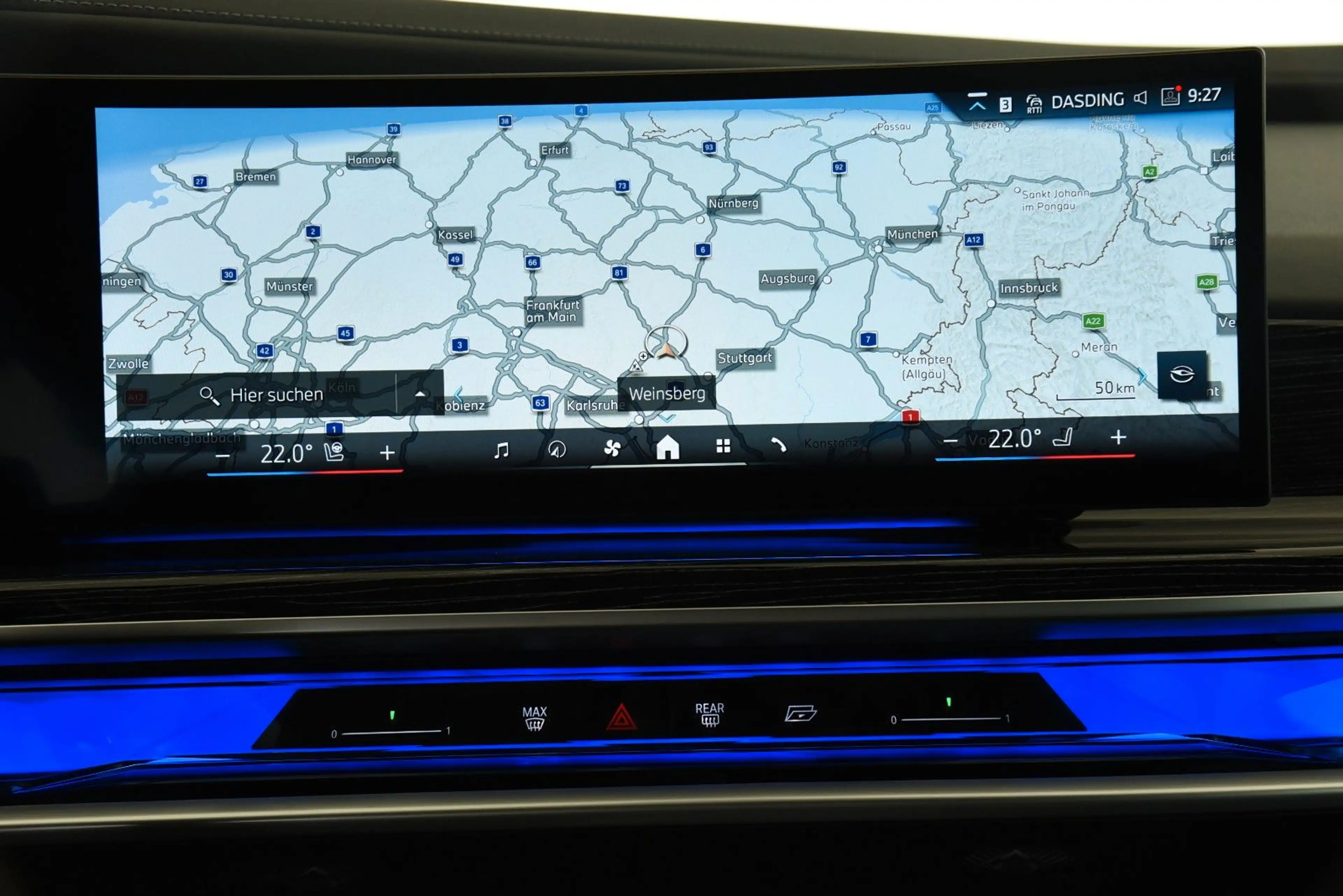 BMW 740 d xDrive M Sport Pro ACC LED Pano HUD B&W — photo 13
