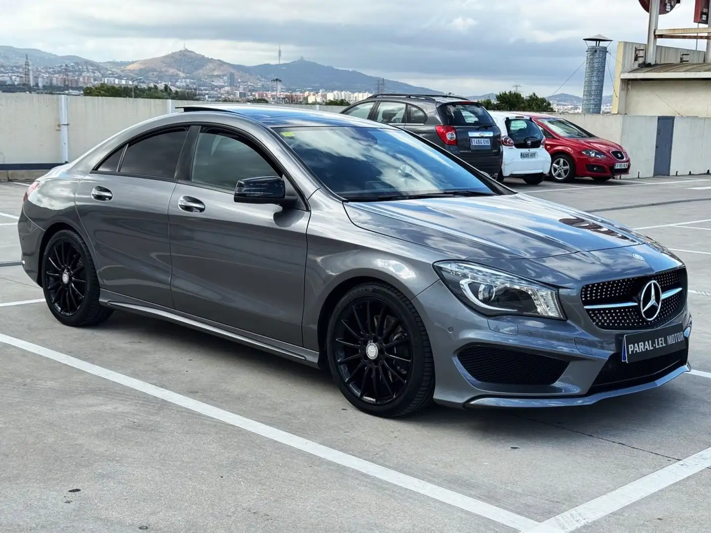 Mercedes-Benz CLA 220 CDI EDITION 1 con TECHO PANORÁMICO... Gris - 1