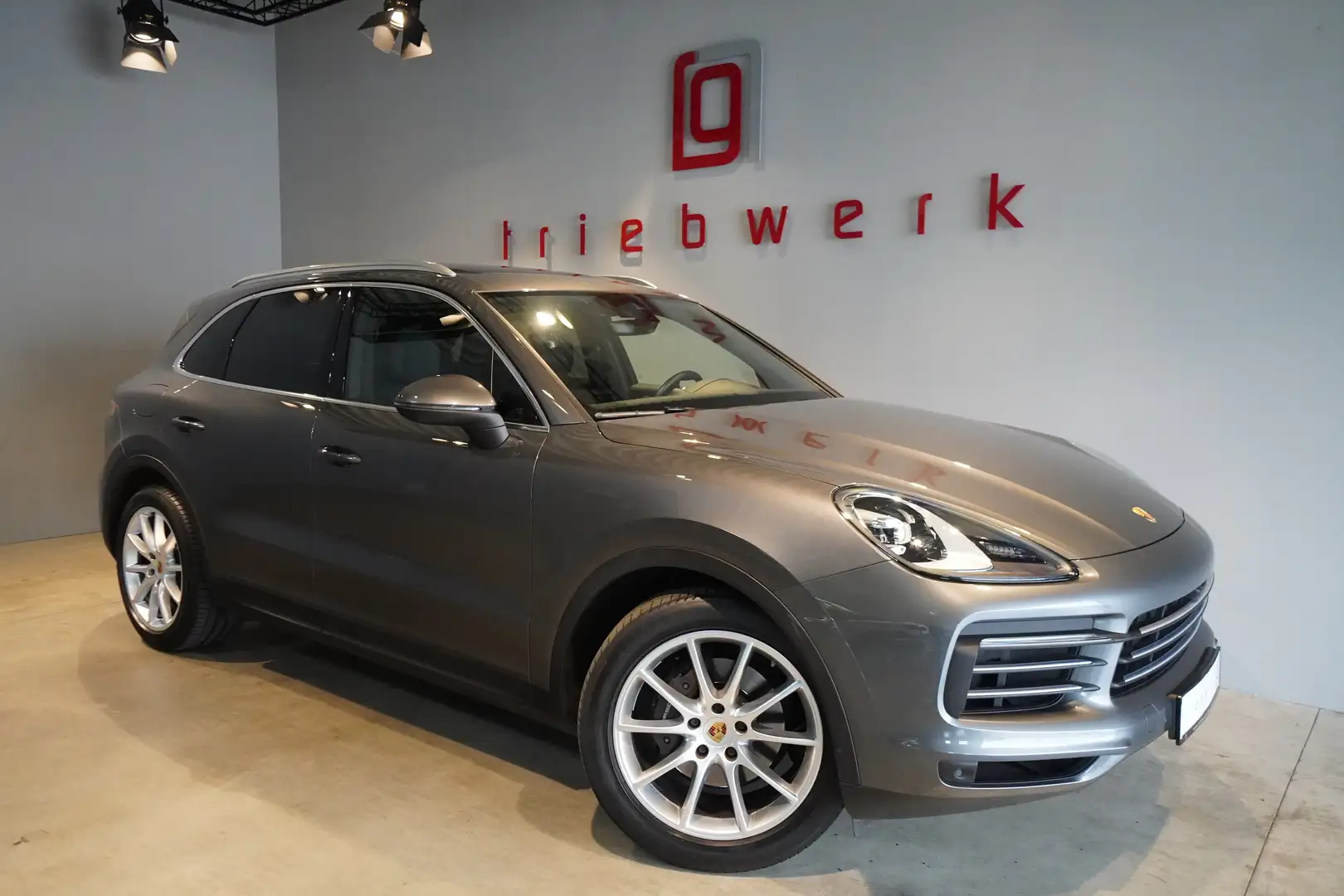 Porsche Cayenne 3.0 V6*Pano*U-Frei*Sport-Chrono*20 Zoll*BRD*Luft* Grau - 1