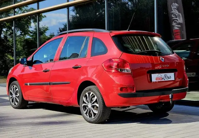 Renault Clio view 8