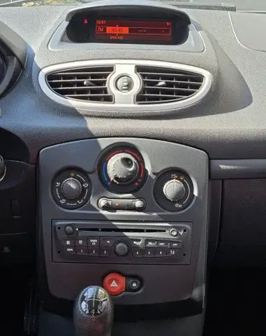 Renault Clio view 13