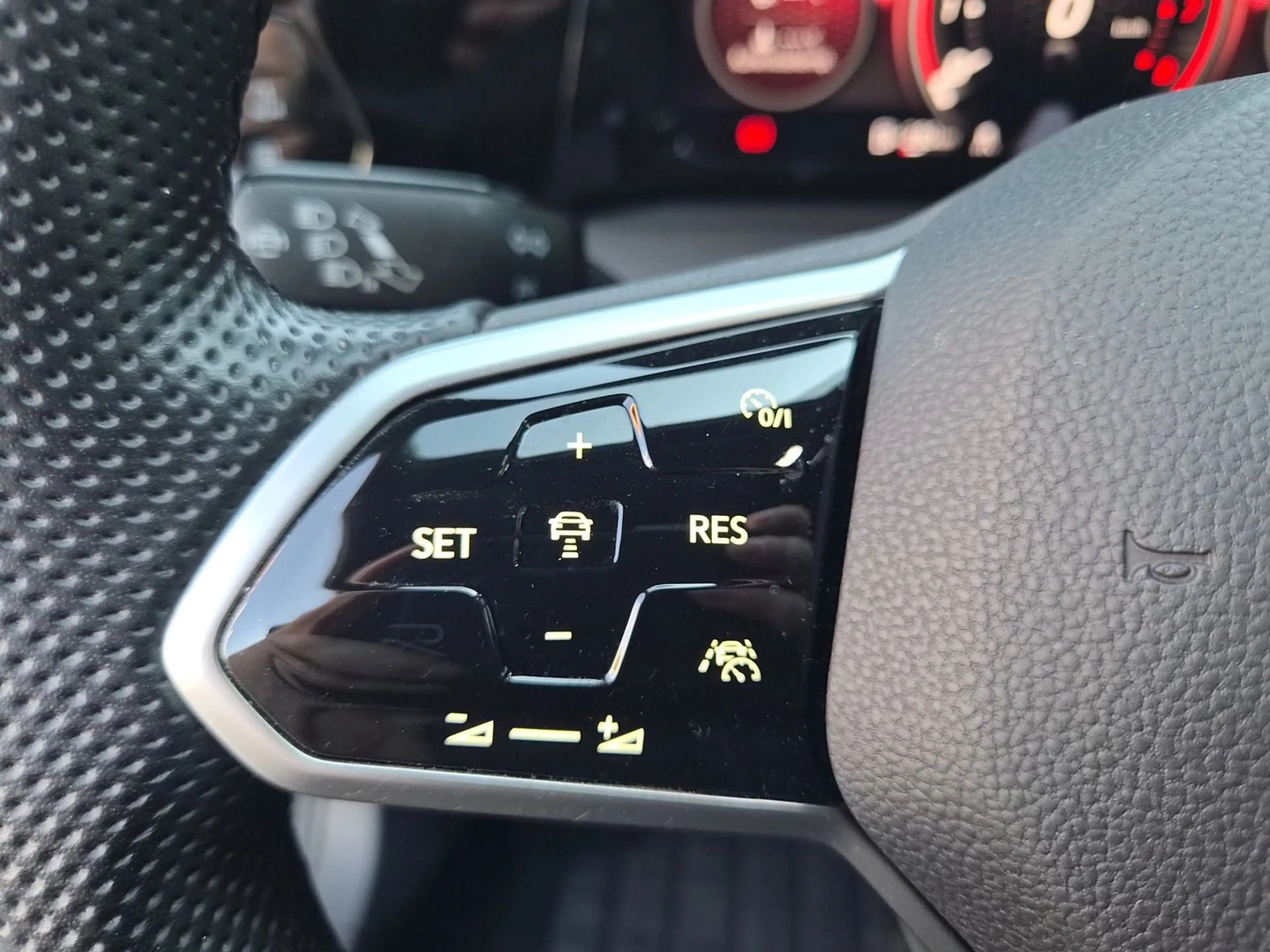 Volkswagen Golf GTI GTI — photo 12