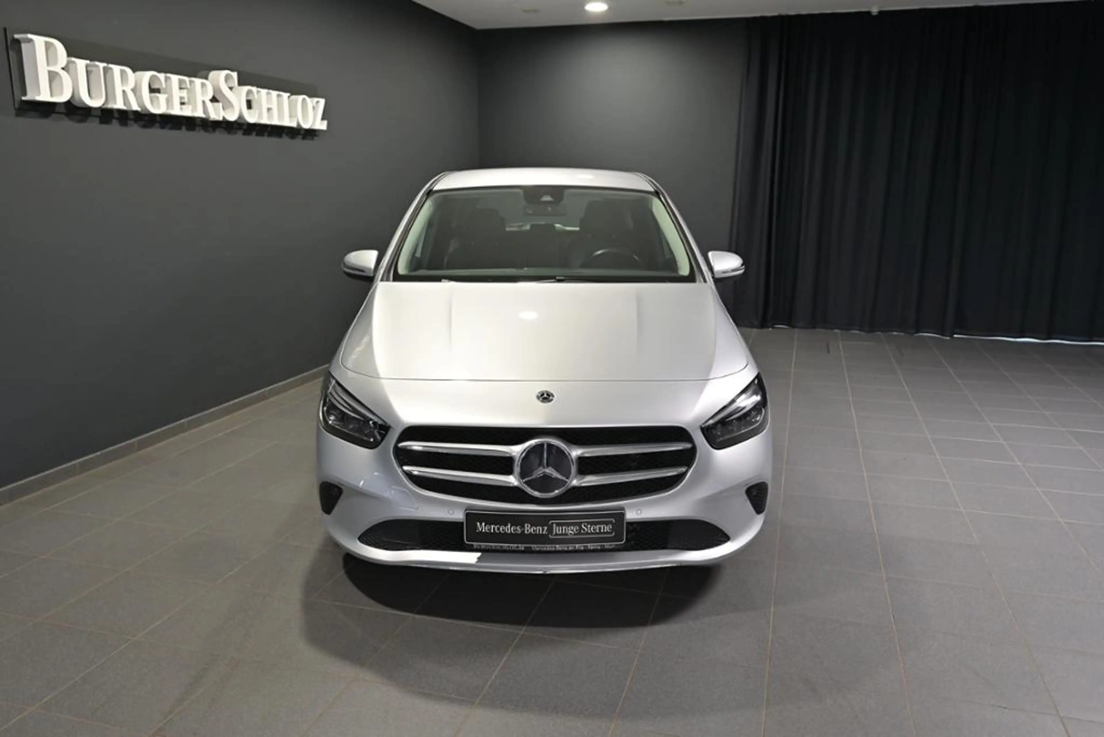 Mercedes-Benz B 220 4MATIC AHK/NAVI/MULTIB./RFK/KEYL. — photo 11
