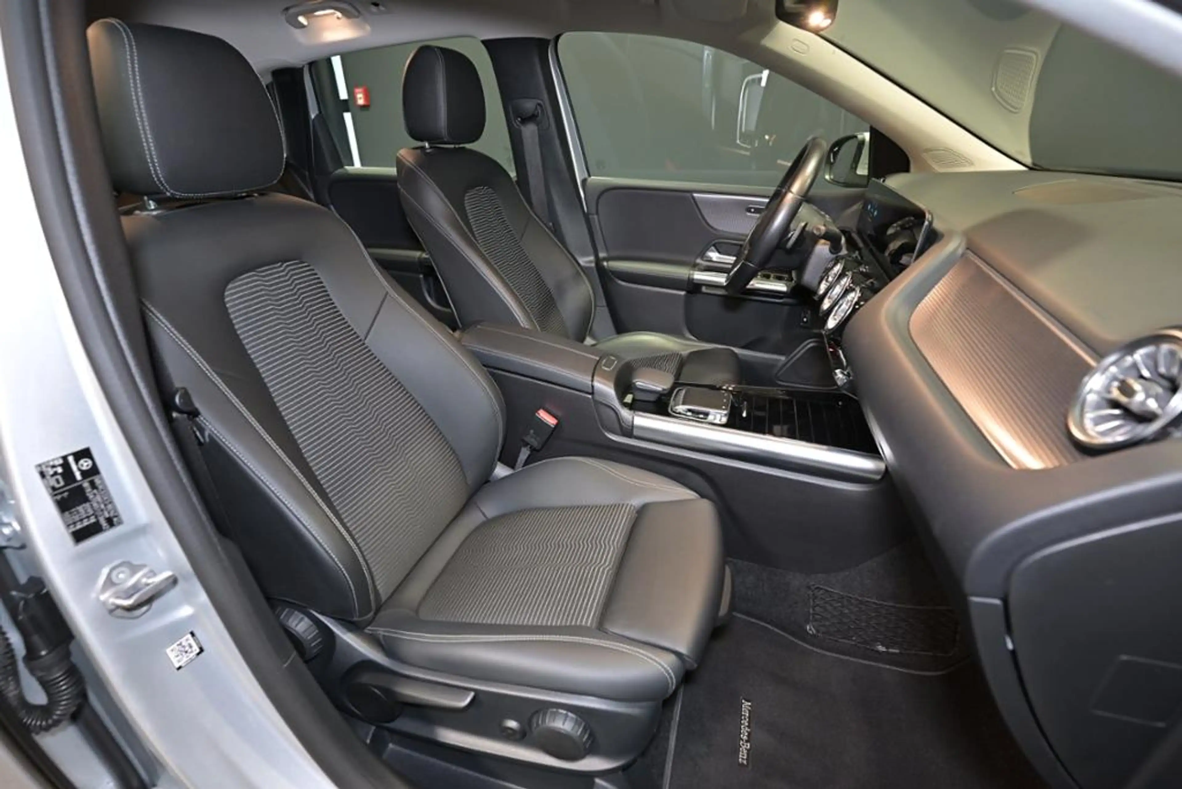 Mercedes-Benz B 220 4MATIC AHK/NAVI/MULTIB./RFK/KEYL. — photo 5
