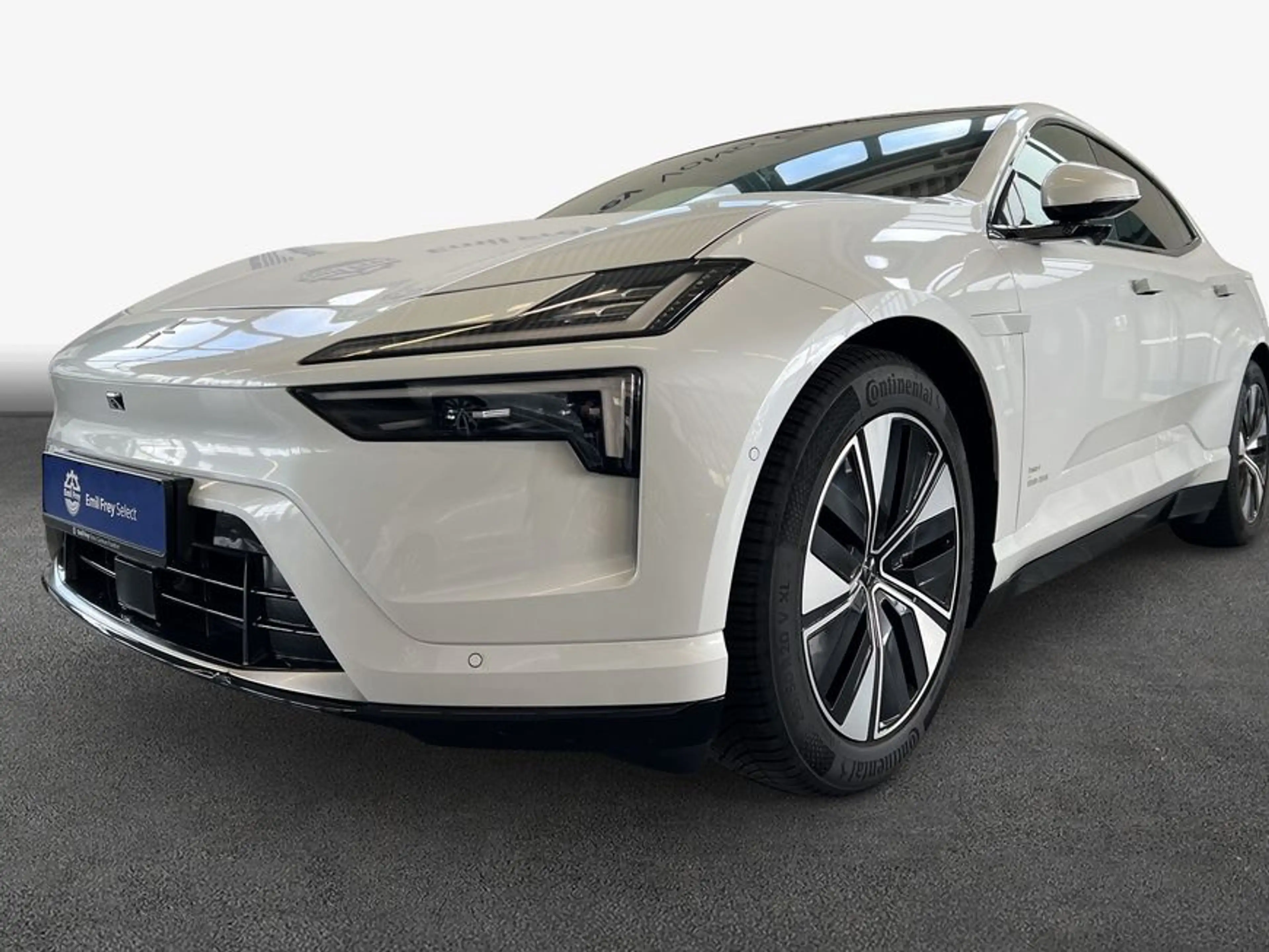 Polestar 4 Single-Motor PLUS Glasdach Pilot-Paket — photo 7