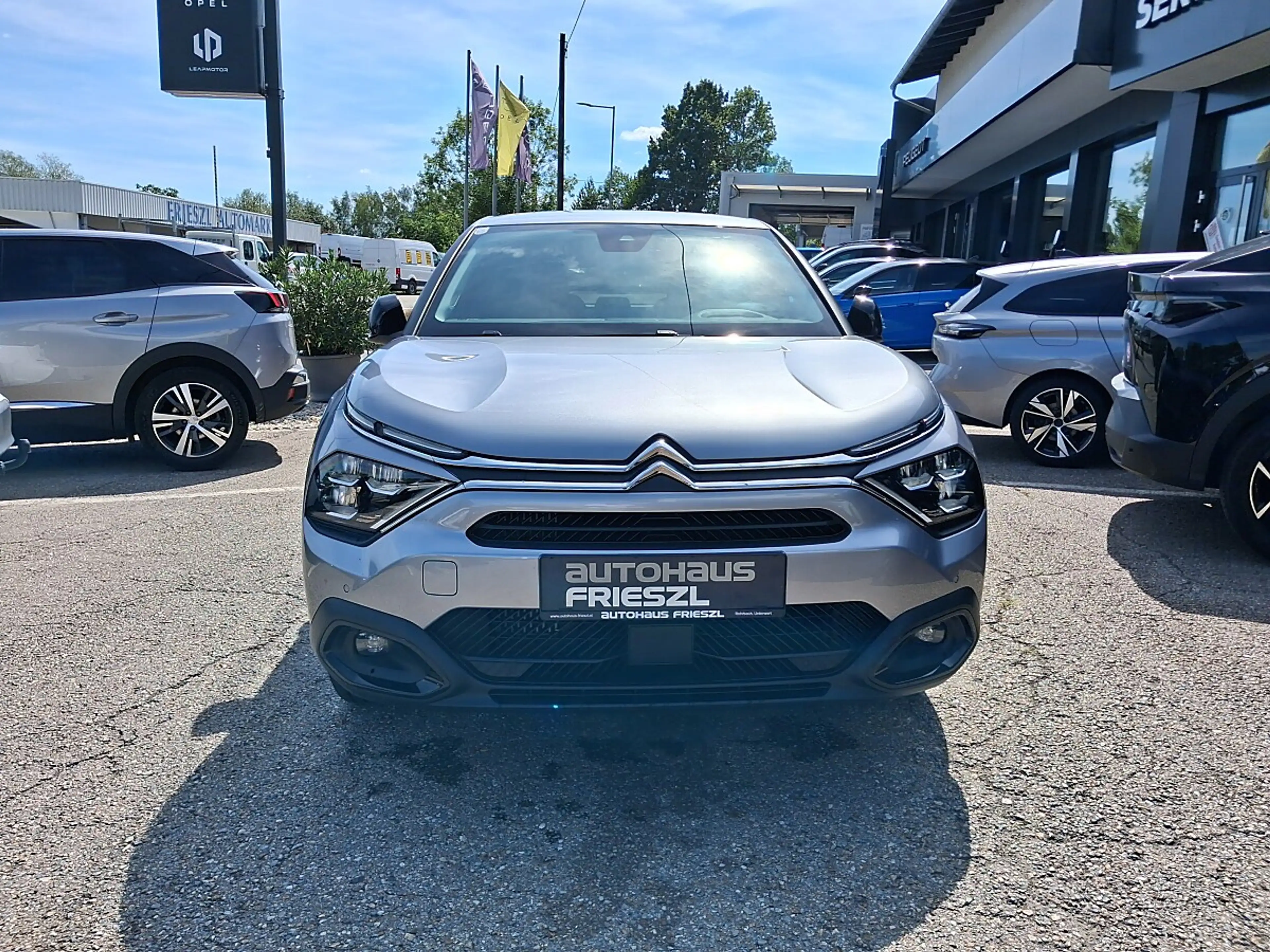 Citroen C4 1.2 PureTech 130 Shine Stop&Start OPF (EURO 6d) — photo 3