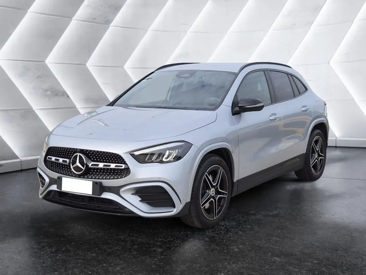 Mercedes-Benz GLA 220