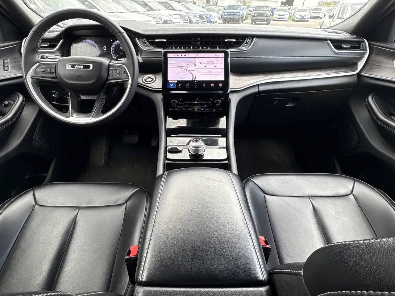 Jeep Grand Cherokee снимка Jeep Grand Cherokee