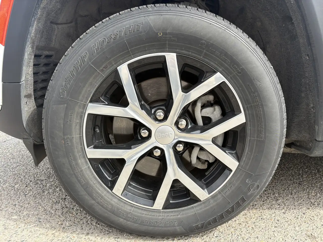 Jeep Grand Cherokee снимка Jeep Grand Cherokee