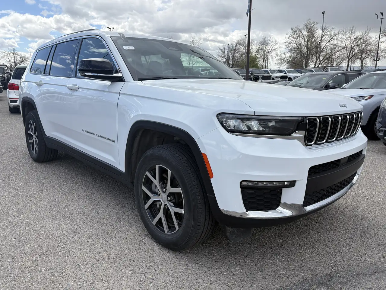 Jeep Grand Cherokee снимка Jeep Grand Cherokee