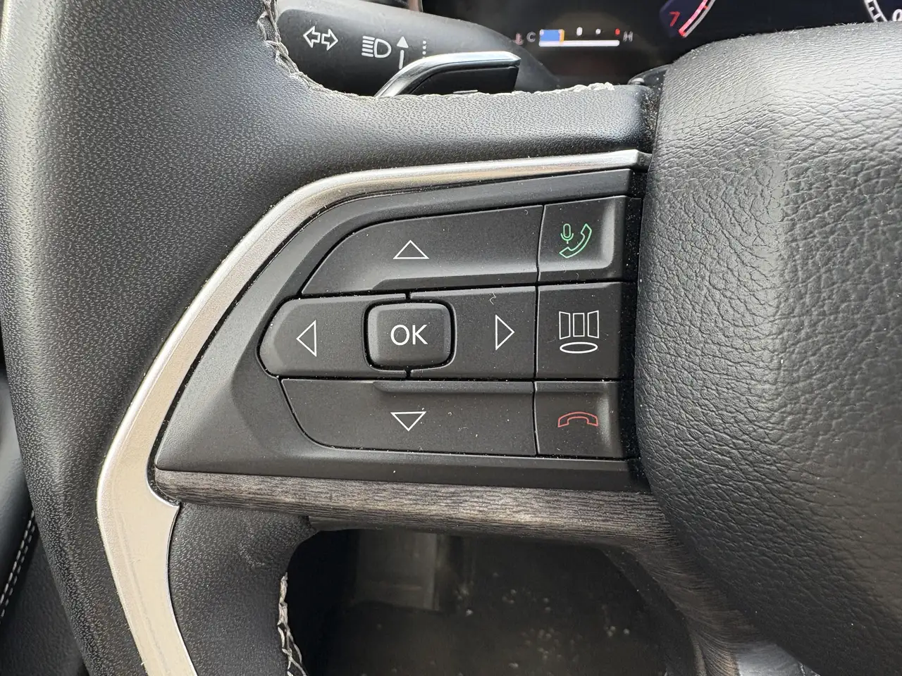 Jeep Grand Cherokee снимка Jeep Grand Cherokee