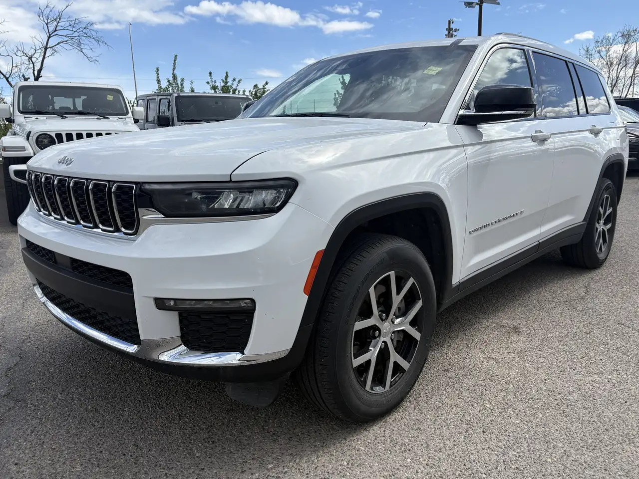 Jeep Grand Cherokee снимка Jeep Grand Cherokee