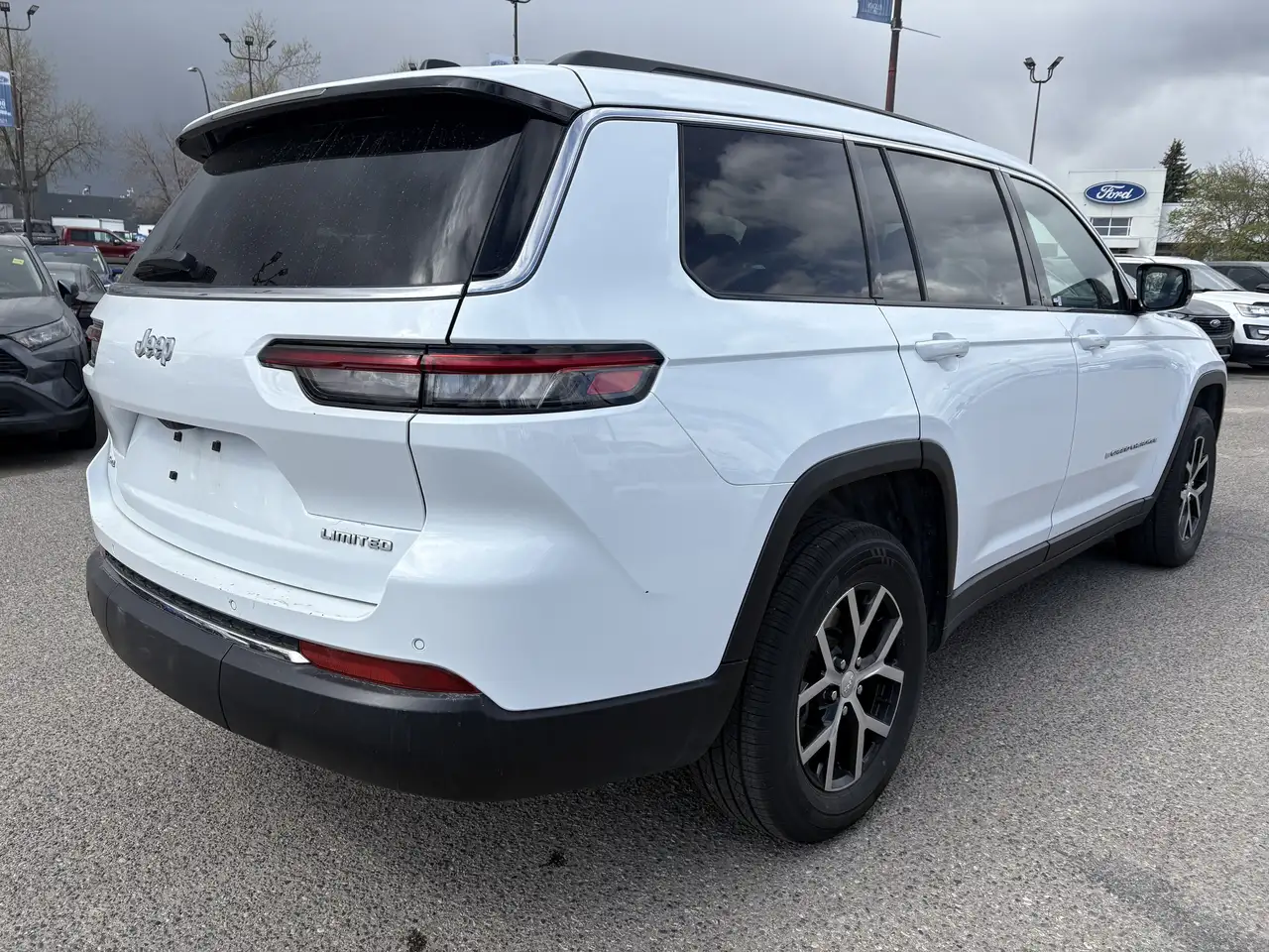 Jeep Grand Cherokee снимка Jeep Grand Cherokee