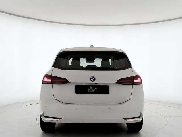 BMW 2 Series view 7