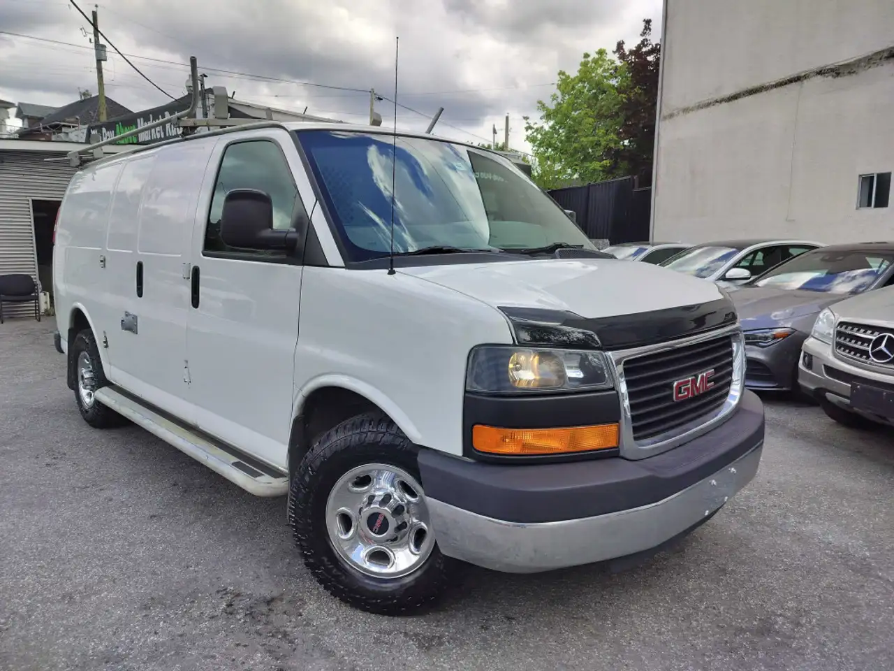 2016 GMC Savana