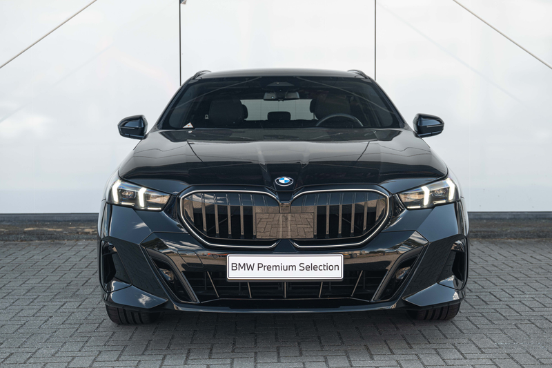 BMW 520 5 Serie Touring 520i M Sport Automaat / Trekhaak / — photo 12