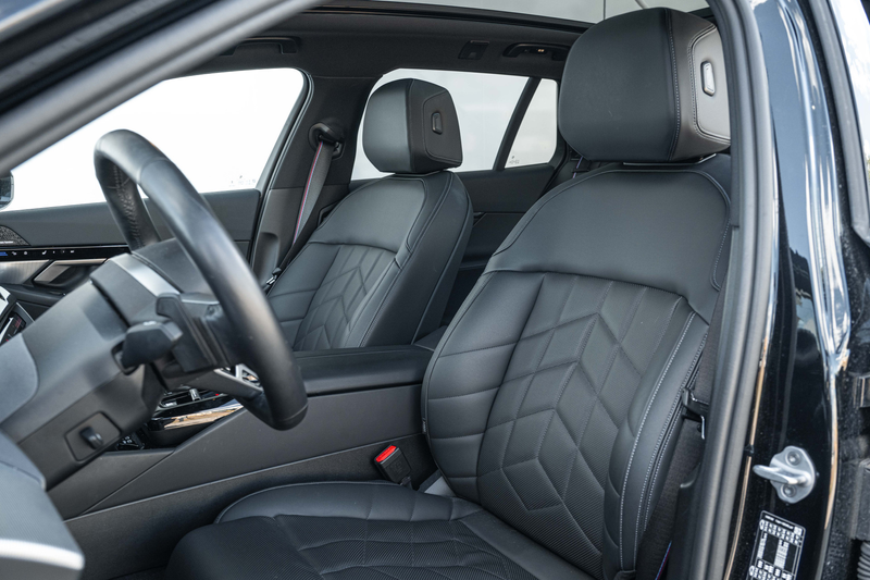BMW 520 5 Serie Touring 520i M Sport Automaat / Trekhaak / — photo 4