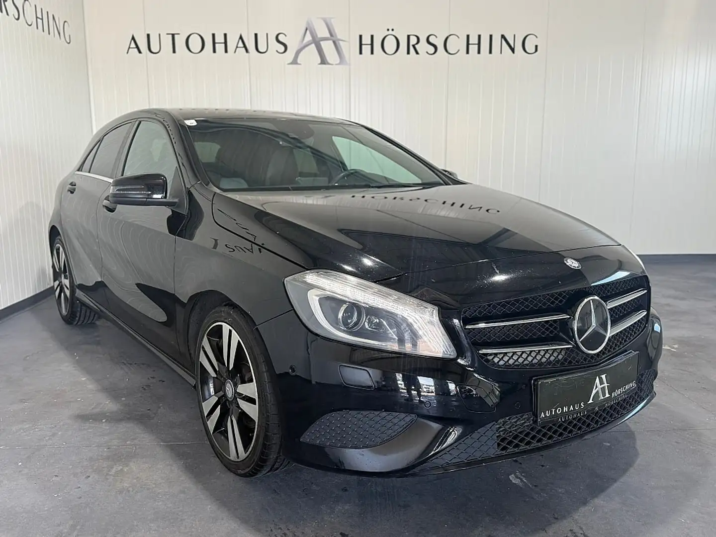 Mercedes-Benz A 200 CDI BlueEfficiency Aut. Fekete - 1