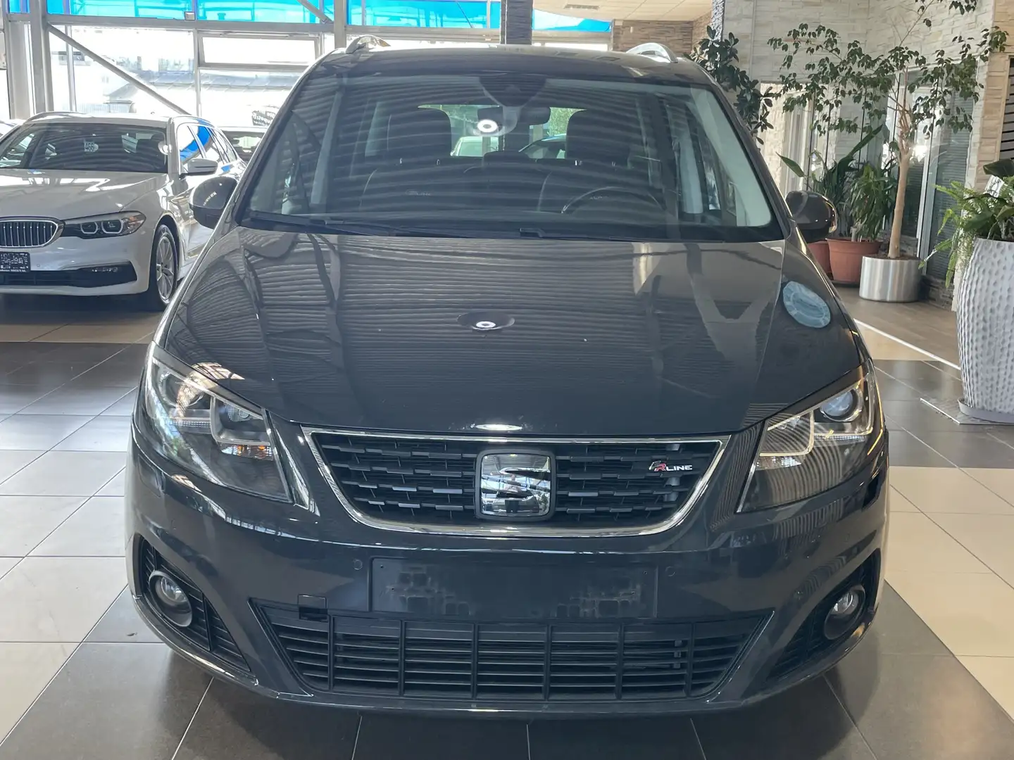 SEAT Alhambra FR-Line 7-Sitzer Bi-Xenon PDC SHZ BLIS Grau - 2