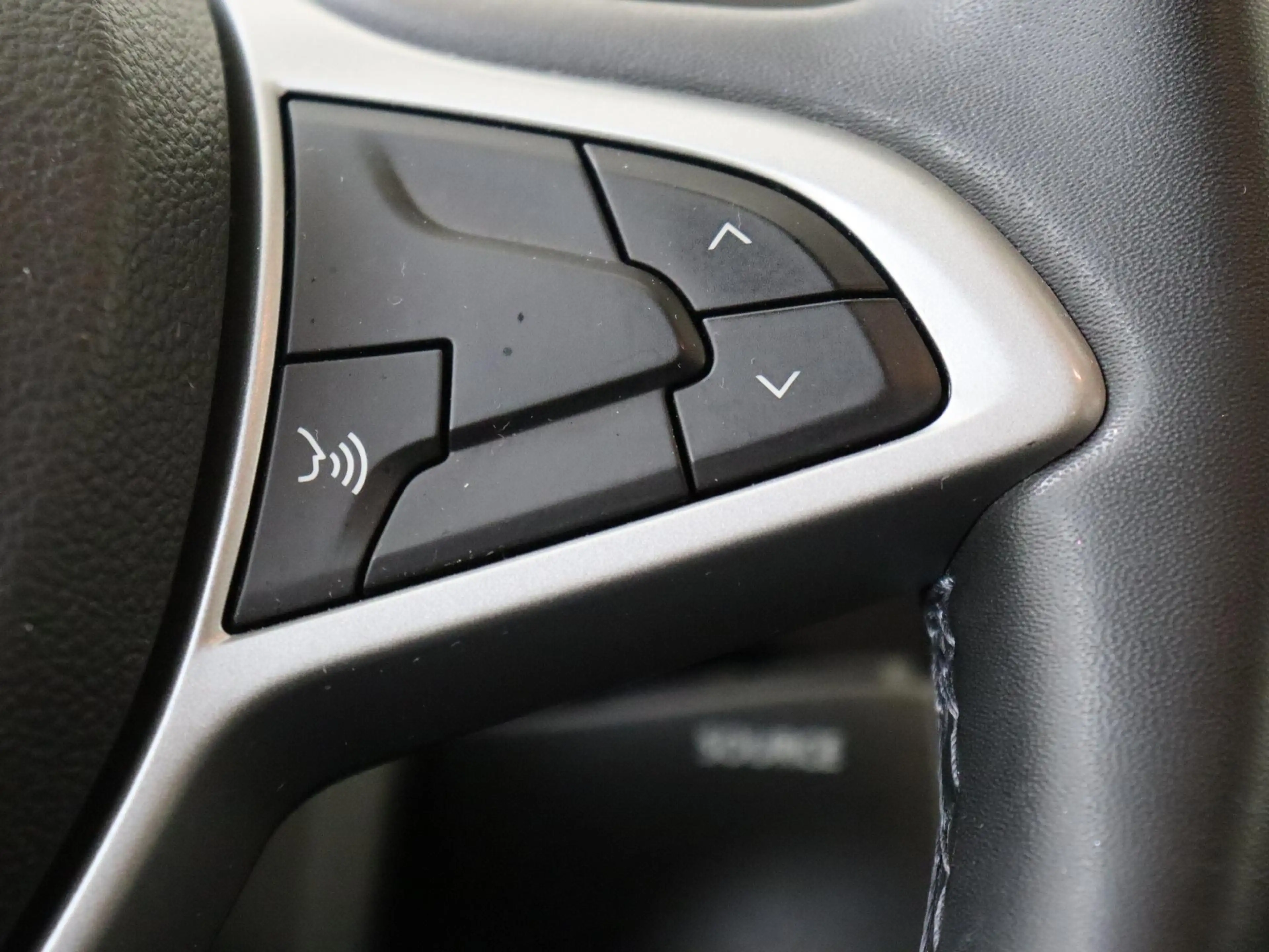 Dacia Duster 1.0 TCe 100 Bi-Fuel Journey Apple Carplay | Cruise — photo 13