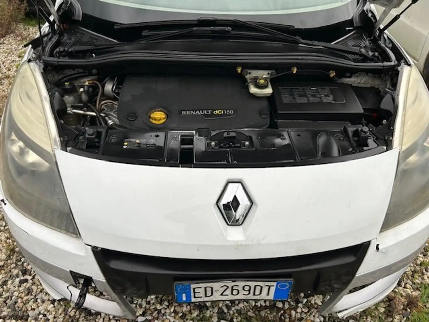 Renault Scenic SX-Mod 2.0 dci Luxe 150cv proactive AUTOMATICA Bianco - 2