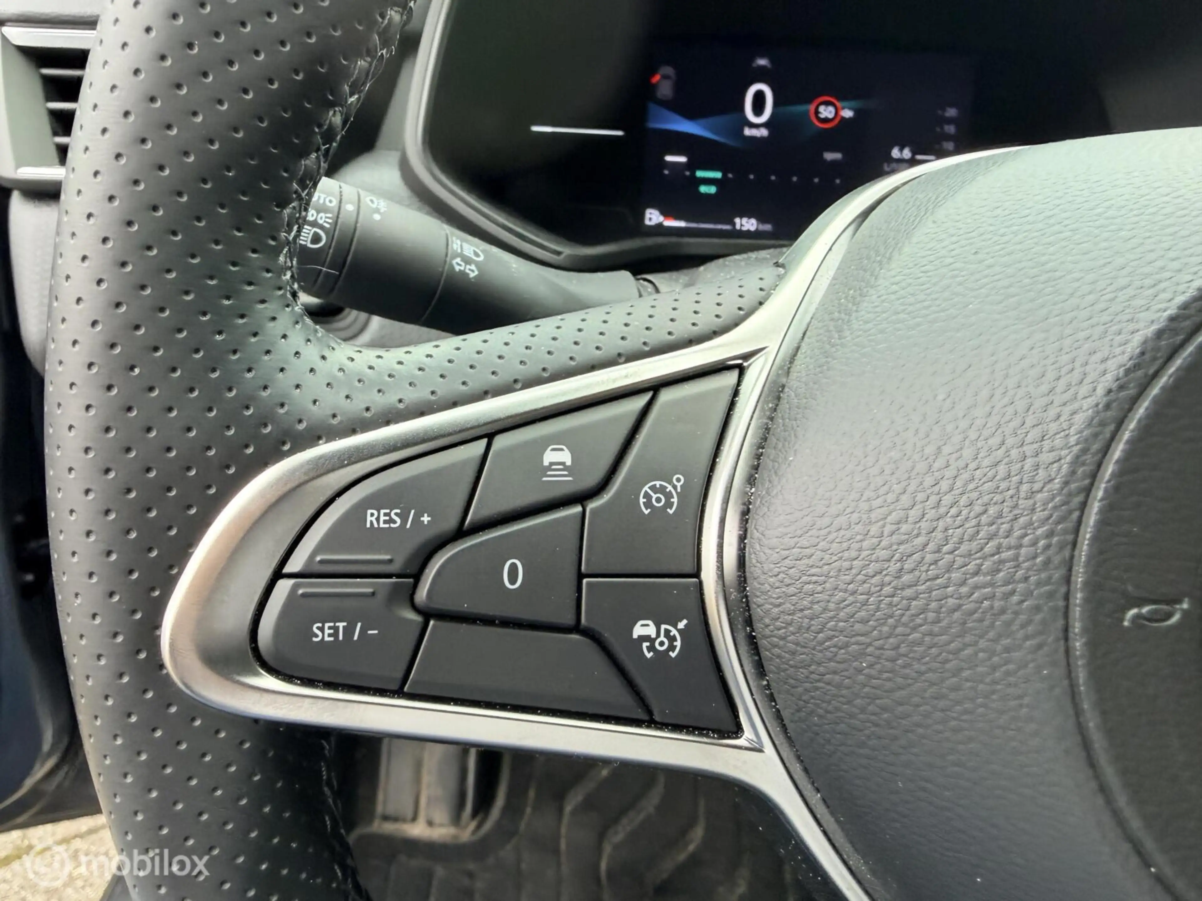Mitsubishi Colt 1.0T MT Intense+ — photo 12