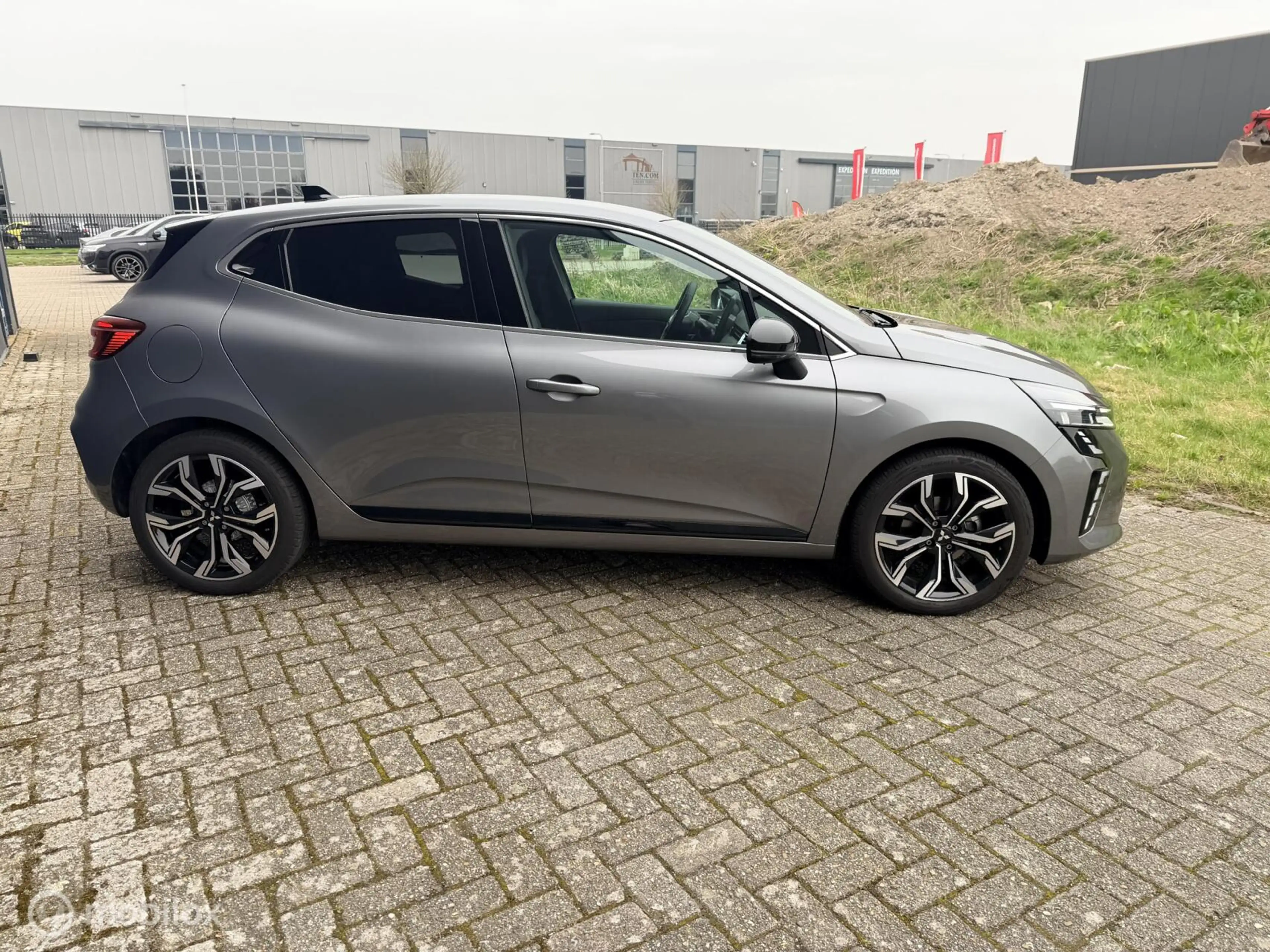Mitsubishi Colt 1.0T MT Intense+ — photo 20