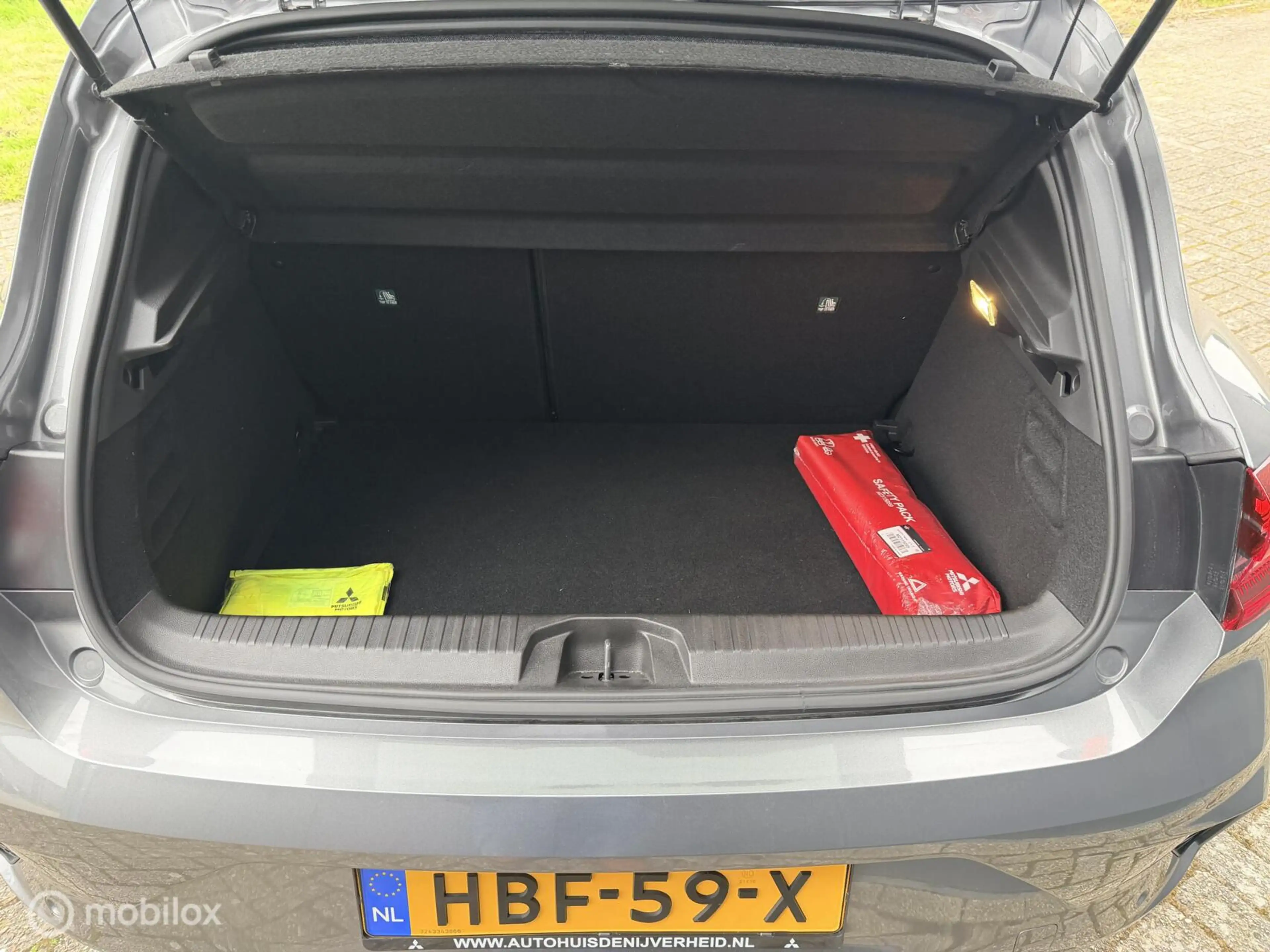 Mitsubishi Colt 1.0T MT Intense+ — photo 5