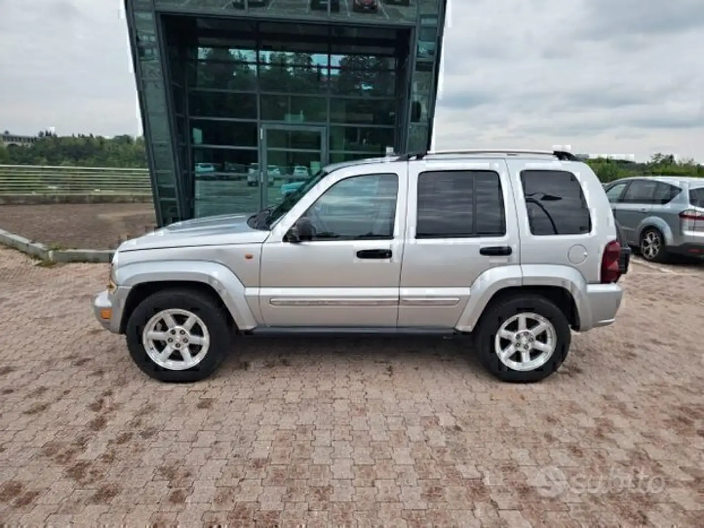 Jeep Cherokee VALUTIAMO USATO/SCAMBIO Grigio - 1