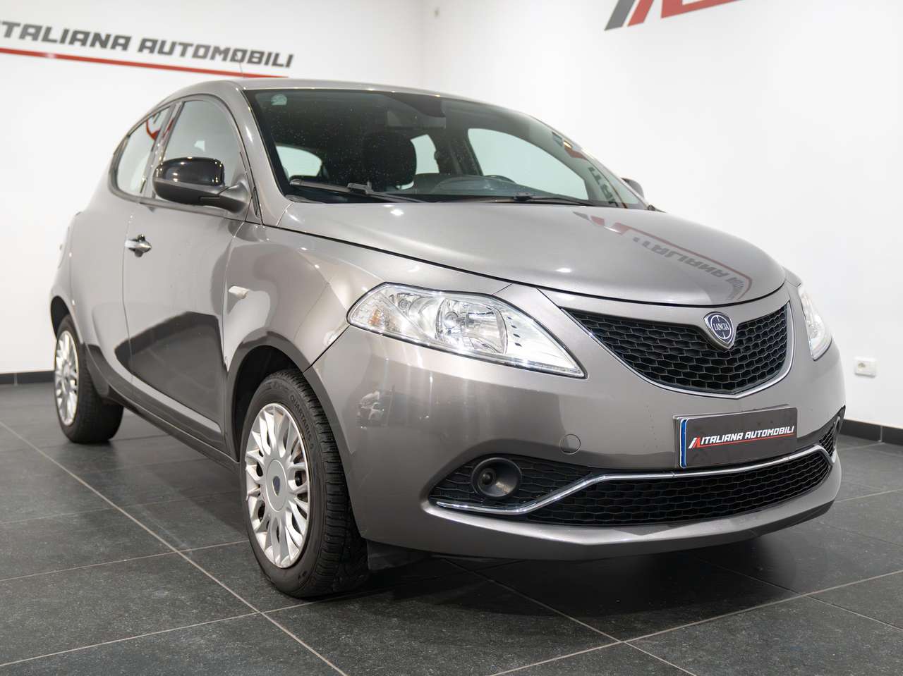 Lancia Ypsilon Ypsilon 1.2 Gold 69cv