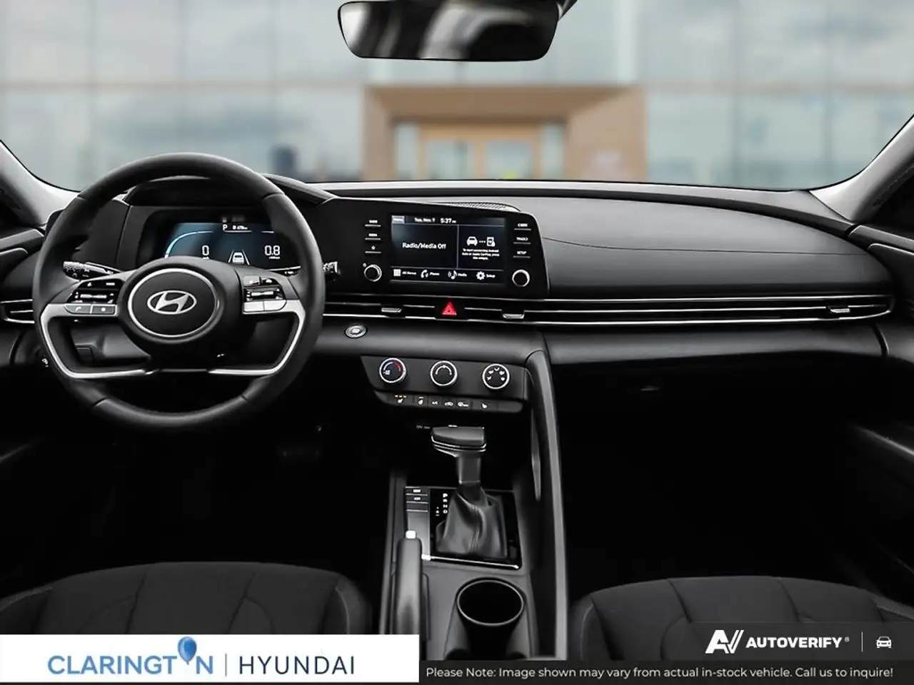 Hyundai ELANTRA снимка Hyundai ELANTRA